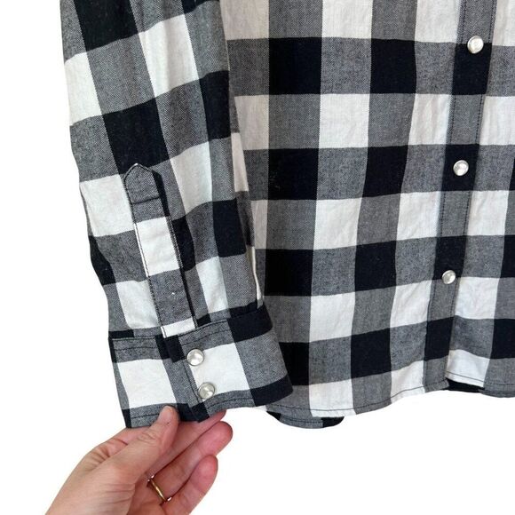 UNTUCKit For Her Long Sleeve Black White Buffalo Check Snap Shirt Size 12 - Picture 2 of 6